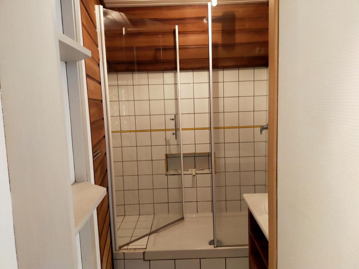 Agreable Appartement De 48 M² En Rdc Ла-Бурбуль Экстерьер фото